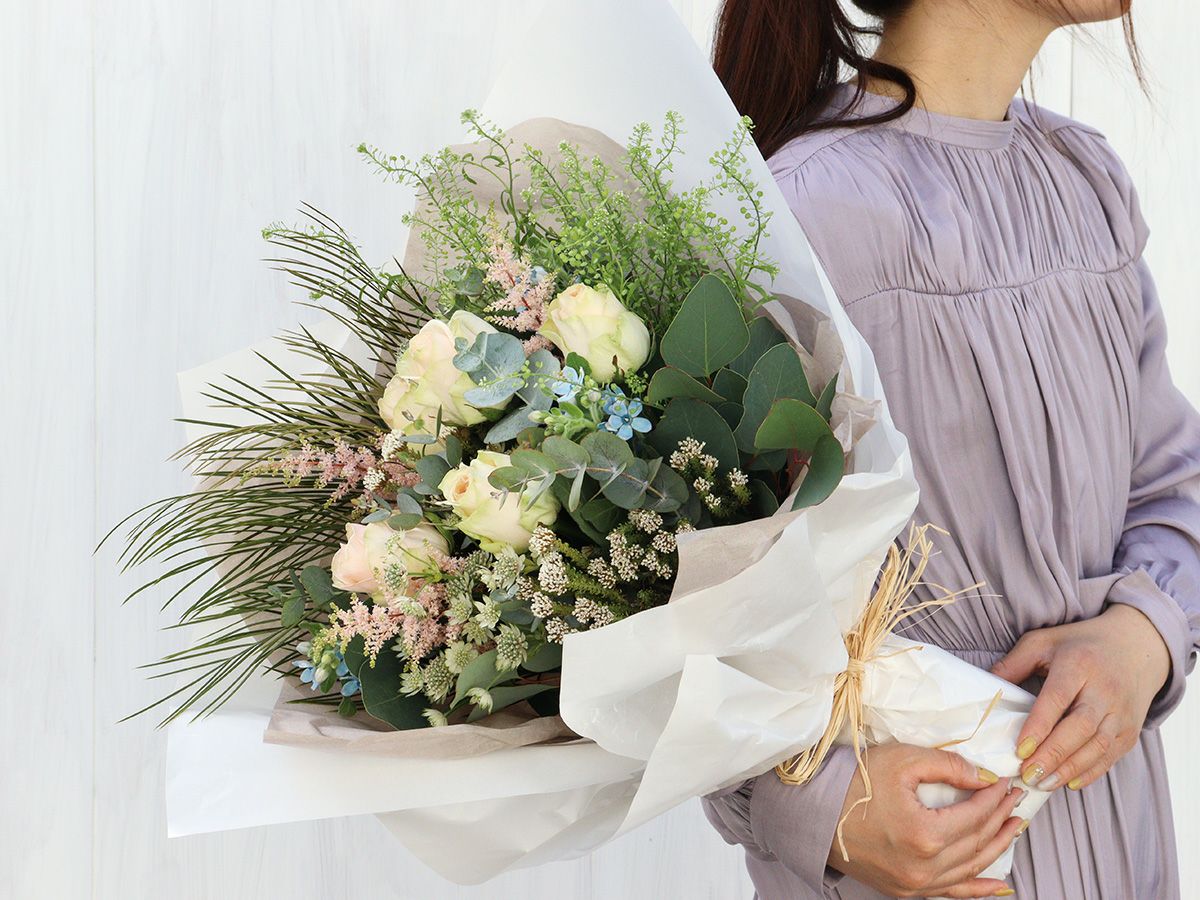 グレビレアゴールド - 世界の花屋 フラワーギフト おしゃれな花の通販