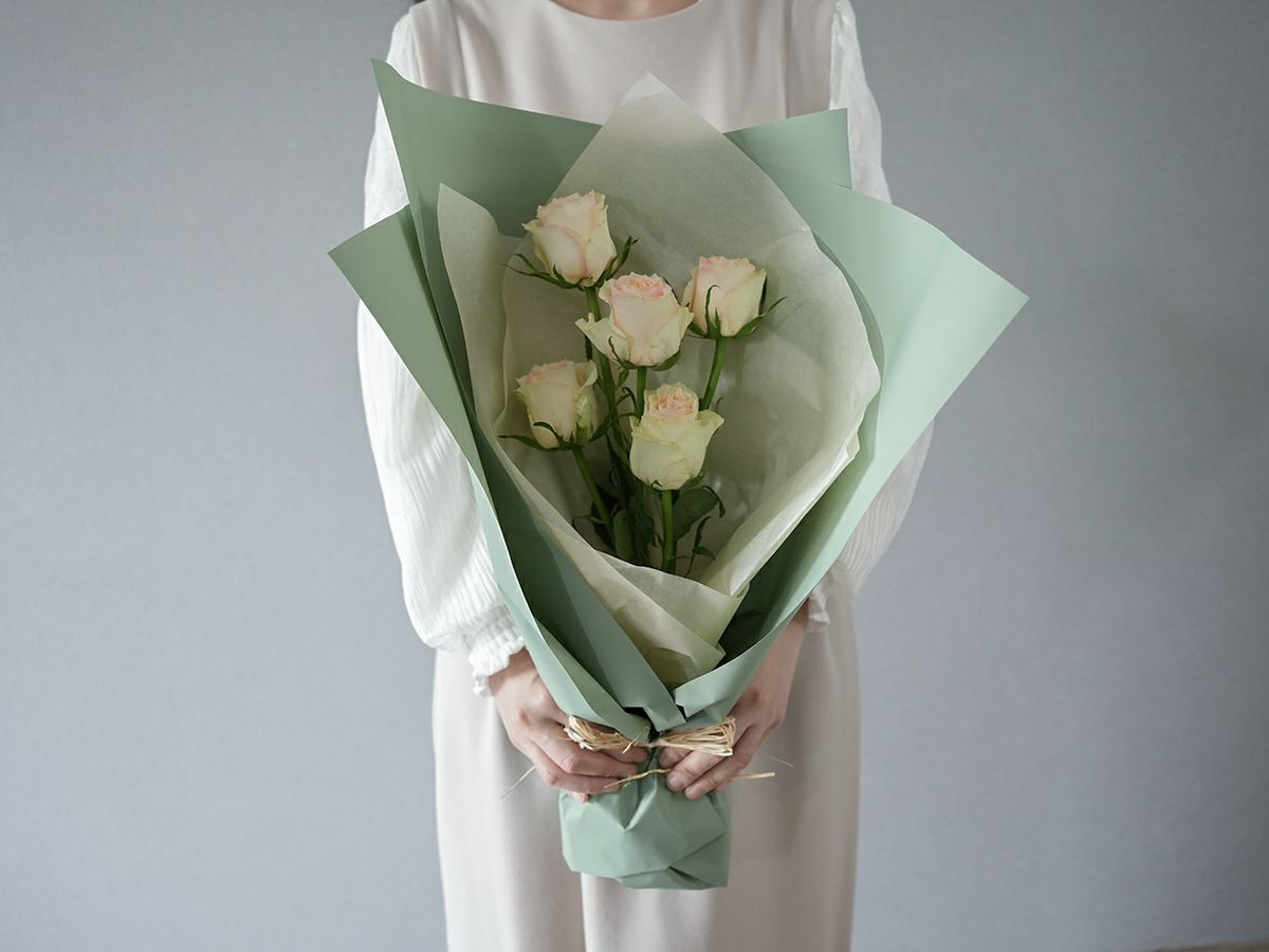 バラ ヴァネッサ - 世界の花屋 フラワーギフト おしゃれな花の通販サイト